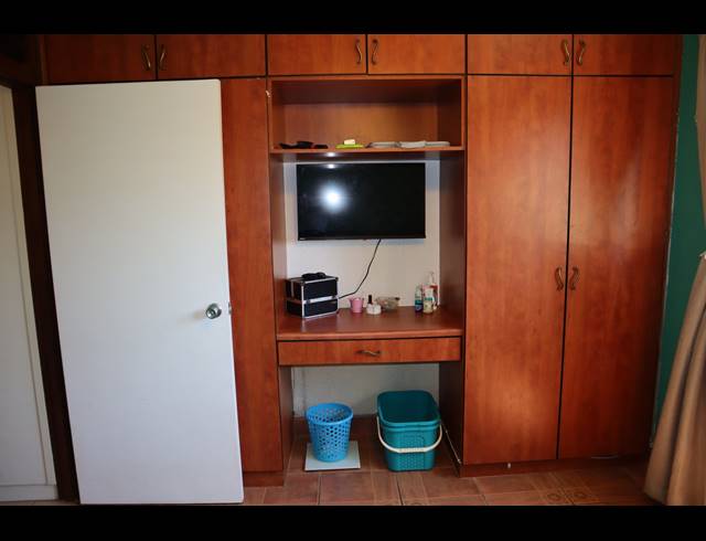 3 BEDROOM FLAT FOR SALE IN PARADISE VALLEY